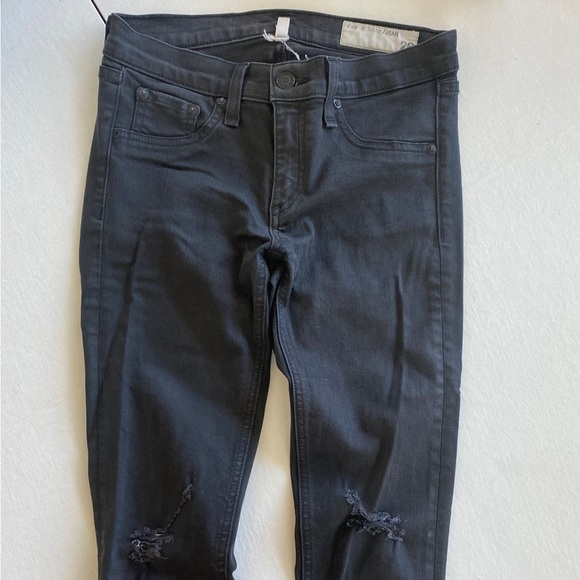 Rag & Bone Mid-Rise Skinny Black Denim Jeans w/ Distressed Knees Size 26 - Picture 3 of 9